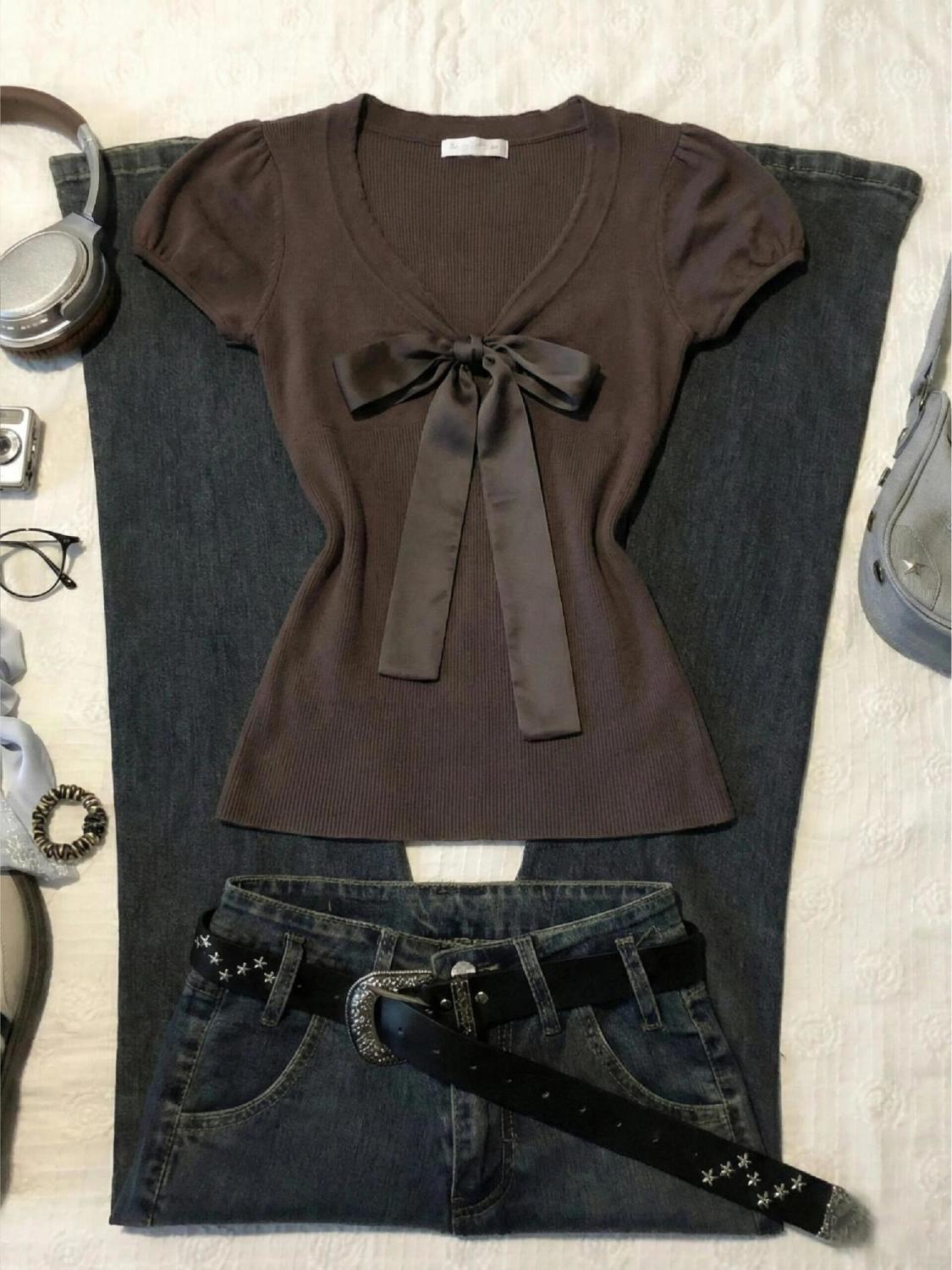 Camiseta Vintage con Lazo Esti - Street Fashion Goth reseña y precio