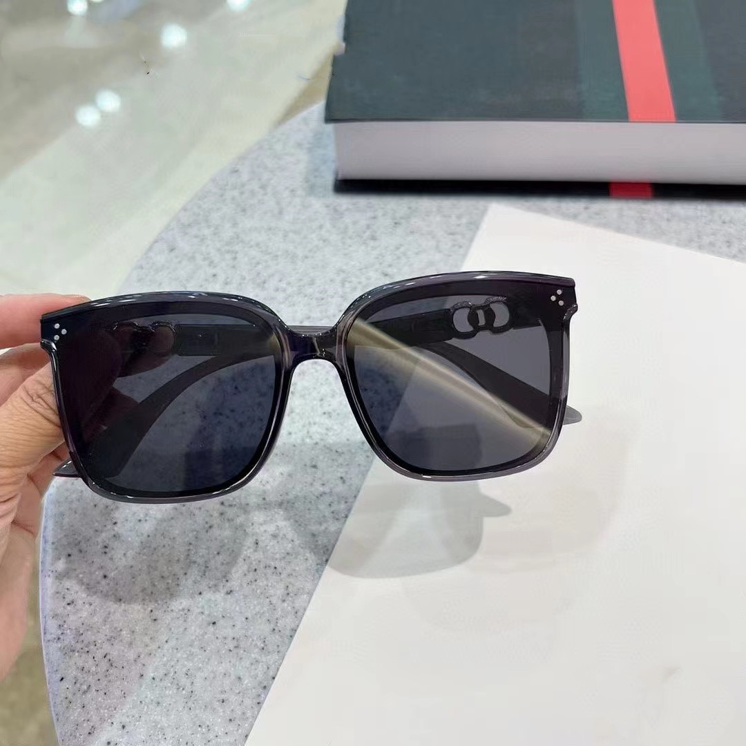 Gafas de Sol de Moda para Muje - Street Fashion Shoot reseña y precio